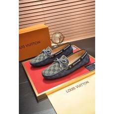 Louis Vuitton Low Shoes